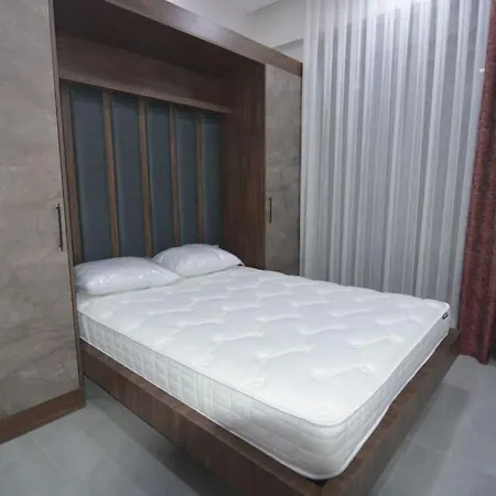 Apartament Premium Dbx 81 *